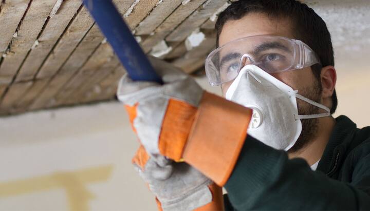 Top 5 Reasons To Hire A Water Damage Expert